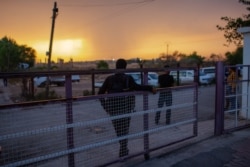 Security guards wait for ambulances to arrive at the hospital in Tal Tamer, Syria, Oct. 19, 2019. (Yan Boechat/VOA)