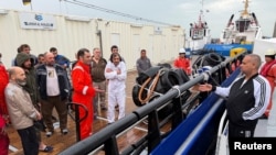 خدمه نجات‌یافته یکی از دو نفتکش آسیب‌دیده در حمله شهپادی در آب‌های عراق