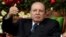 Président Abdelaziz Bouteflika na milulu ya mampinga na Cherchell, algérie, 27 juin 2012.