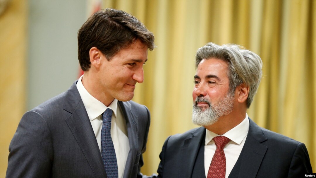 PM Kanada Justin Trudeau dan Menteri Peninggalan Warisan Budaya, Pablo Rodriguez di Ottawa (foto: dok). 