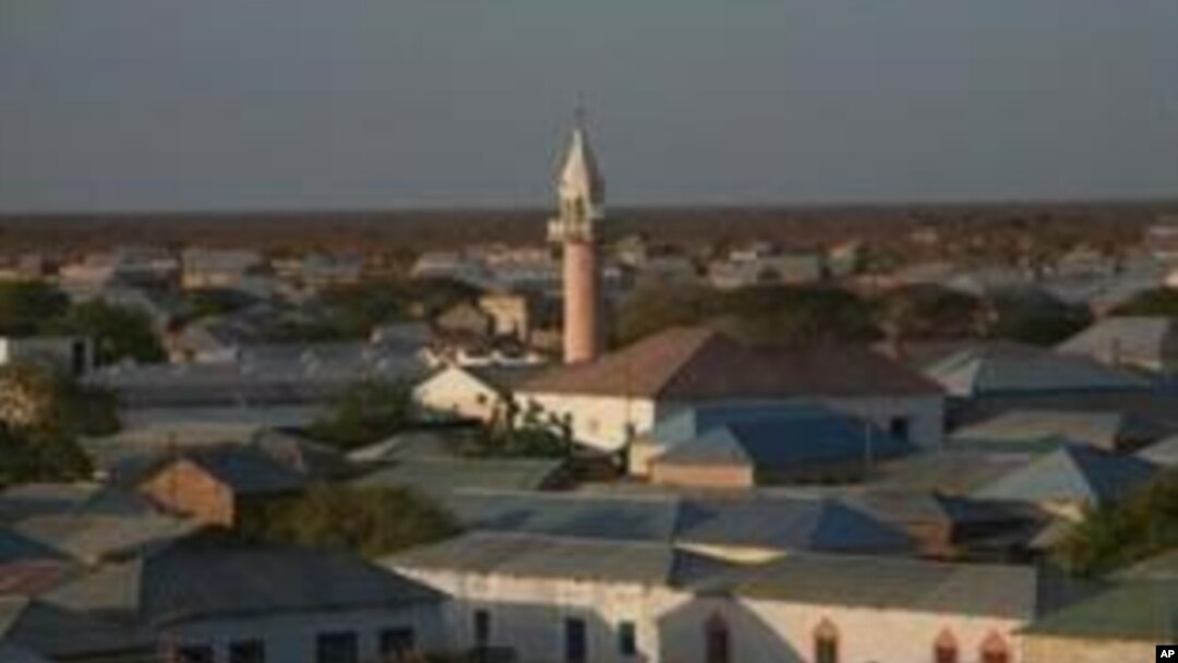 Cadaado: Nin u dhashay Britain oo la sii daayay