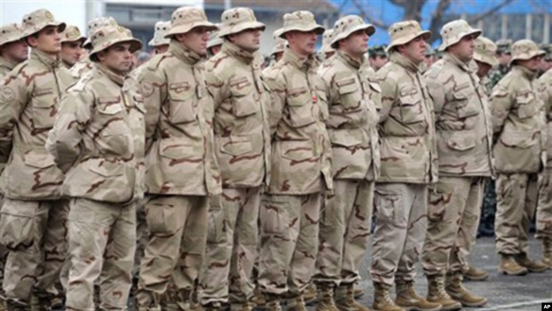 Македонските војници од ИСАФ почестени во американската амбасада во Скопје