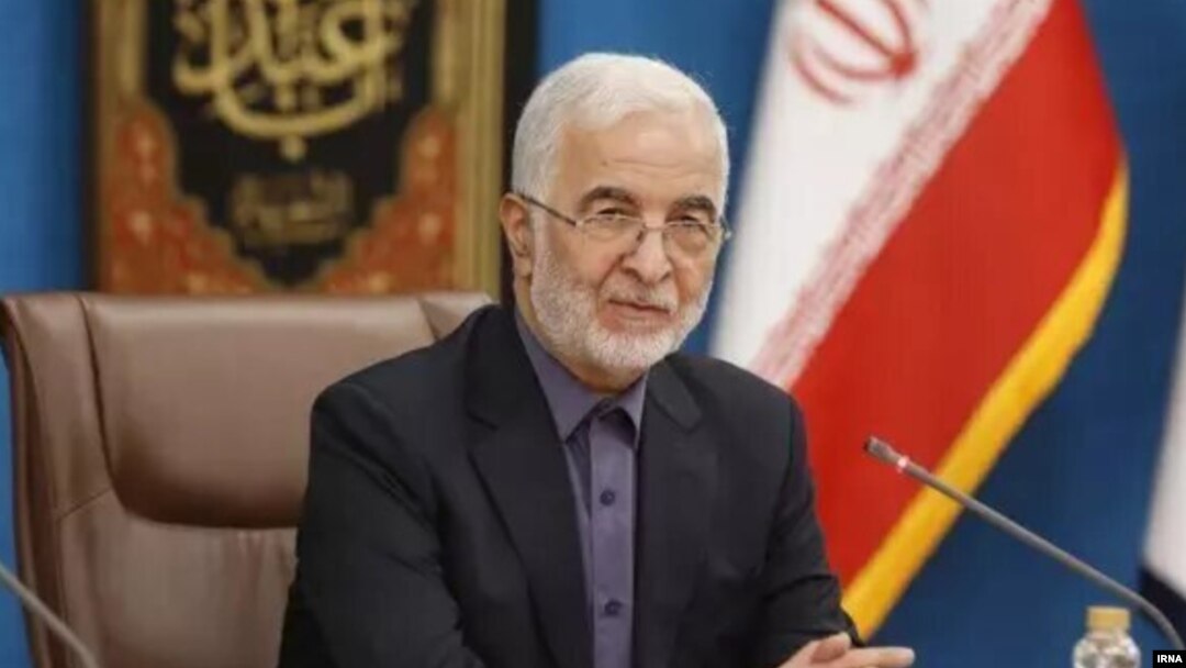 اسکندر مومنی، وزیر داخلۀ ایران