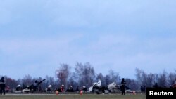 鞑靼斯坦航空公司航班在喀山市坠毁的飞机残骸现场（2013年11月18日）。