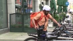 Eski Afgan Bakan Almanya’da Bisikletli Kurye Oldu