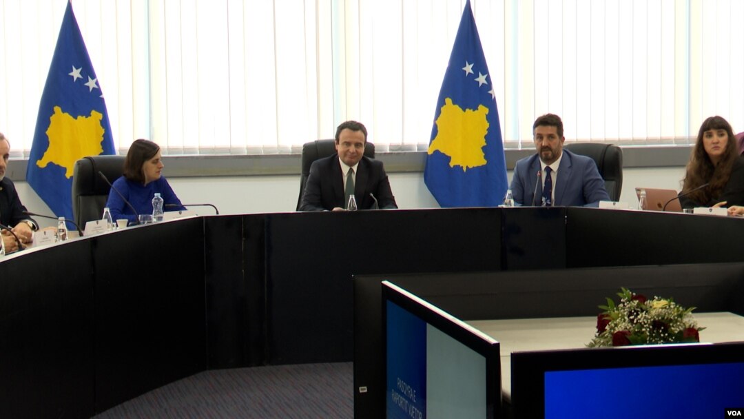 Kosovski premijer Aljbin Kurti na predstavljanju izveštaja o ratnim zločinima na Kosovu, u Prištini, 17. decembra 2024.