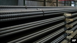 Zimbabwe inonzi iri kushandisa mari inodarika bhiriyoni remadhora ekuAmerica kutenga simbi kubva kunze kwenyika nekuda kwekuvharwa kweZiscosteel.