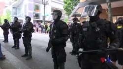 波特蘭警方逮捕至少13人 繳獲大量武器