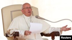 El papa Francisco encabeza la audiencia general del miércoles en la plaza de San Pedro en el Vaticano, el 29 de agosto de 2018. 