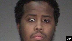  Mohaammad Faarah mwenye umri wa miaka 22 anakabiliwa na mashtaka ya kupanga kujiunga na kundi la Islamic State.