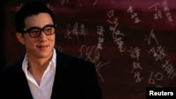 El actor de Hong Kong, Jaycee Chan, llega a una ceremonia de premiación en 2009. Fue arrestado en agosto por uso de drogas.