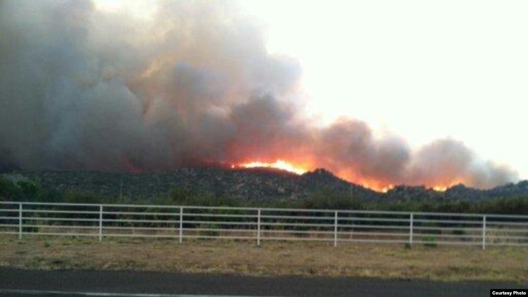 Đám chấy gần thị trấn Yarnell trong bang Arizona, 30/6/13