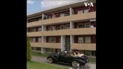 国庆节遭遇新冠疫情：挪威王室成员走出皇宫致意隔离民众