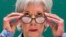 La secretaria de Salud, Kathleen Sebelius, testifica ante la Comisión de Energía y Comercio de la Cámara de Representantes.