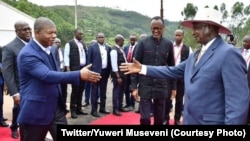 (D ti G) Président Yoweri Museveni ya Ouganda, Paul Kagame ya Rwanda, Joao Lourenco ya Nagola na Félix Tshisekedi ya RDC na Ktauna/Gatuna na ndelo kati na Rwanda na Ouganda, le 21 février 2020. (Twitter/Yuweri Museveni)