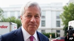 Jamie Dimon, CEO bank terbesar AS JPMorgan Chase mendapat gaji 20 juta dolar tahun 2013 lalu (foto: dok). 