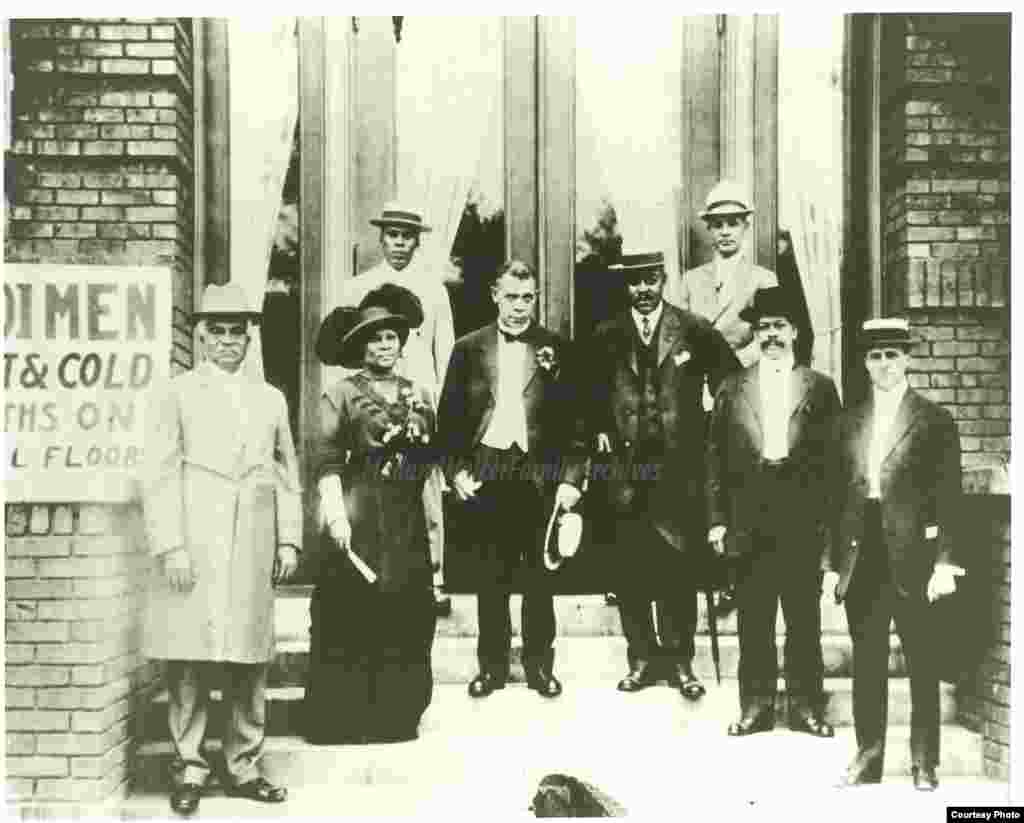 Madam Walker at the 1913 dedication of the Senate Avenue YMCA (Photo credit: A&#39;Lelia Bundles/Madam Walker Family Archives)