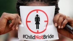 Symbole de lutte contre le mariage des mineurs, à Lagos, au Nigeria, le 20 juillet 2013. Le mariage des enfants touche 15 millions de filles dans le monde, et l'Afrique de l'Ouest et du Centre comptent six des 10 pays avec le plus de cas.