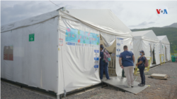 Migrantes venezolanos en Cúcuta, Colombia, reciben atención médica en el Centro de Atención Humanitaria de Los Palacios. [Foto: Hugo Echeverry y Heider Logatto/VOA]