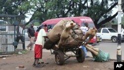 Ubukene ni bwo buteye impungenge abanyazimbabwe benshi.
