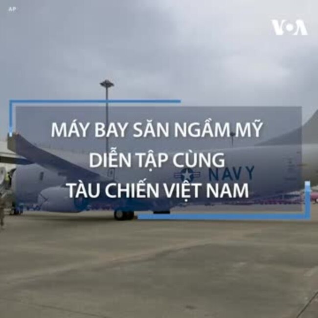 Máy bay săn ngầm Mỹ diễn tập cùng tàu chiến Việt Nam