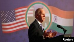 Wapres AS Joe Biden memberikan sambutan di Bursa Saham Bombay (BSE), Mumbai (24/7).