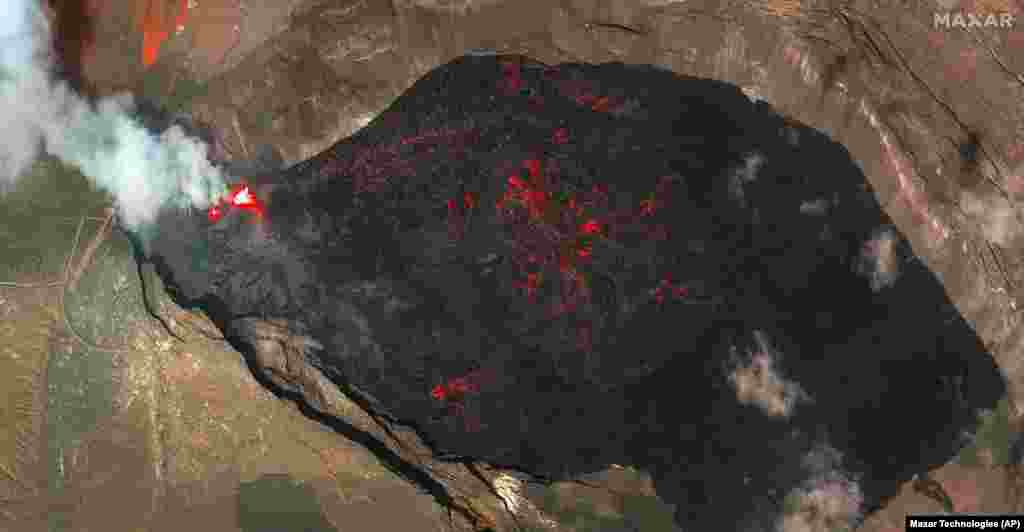 This infrared satellite image provided by MAXAR, Dec. 25, 2024,&nbsp;shows Hawaii&rsquo;s Kilauea volcano erupting.&nbsp;(Maxar Technologies via AP)