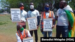 Abatshengisela besola izijeziso zenotho eZimbabwe