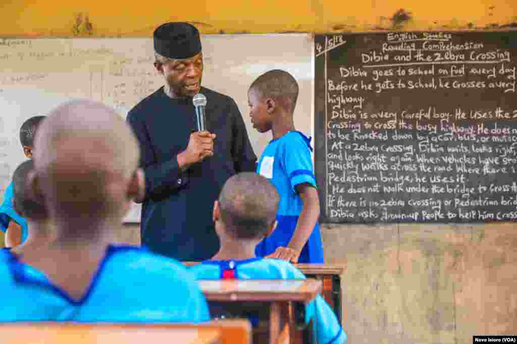 Nigerian Vice President OSinbajo Visits Alagbaka Primary School, Akure. 4th May, 2018.