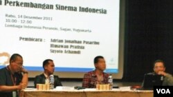 Diskusi tentang Cinephilia dan Perkembangan Sinema Indonesia dalam acara Jogja-NETPAC Asian Film Festival (JAFF) 2011 di Yogyakarta.