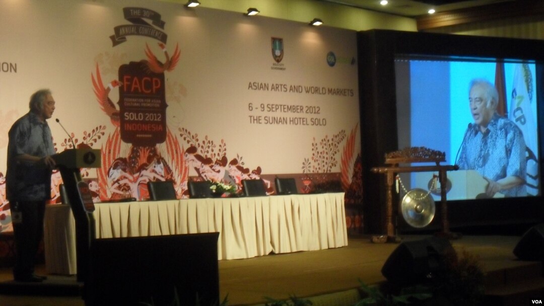 Pembukaan konferensi the Federation for Asian Cultural Promotion (FACP) di Solo, Jawa Tengah. (Foto: VOA/Yudha Satriawan)