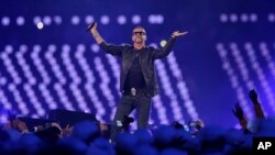 Le chanteur britannique George Michael lors de la cérémonie de clôture des Jeux olympiques, le 12 août 2012, à Londres.