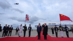 特朗普总统在安德鲁斯基地欢迎来访的中国国家主席习近平。(2026年9月23日)