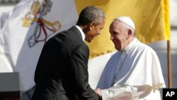 El papa Francisco terminó su discurso con un "God Bless America", Dios bendiga a Estados Unidos.