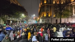 Učesnici protesta "Korupcija ubija" pokušali su da predaju svoje zahteve u Predsedništvu Srbije, ali ih je policija sprečila u tome