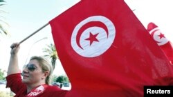 Lors de manifestations à Tunis, le 22 octobre 2012. 