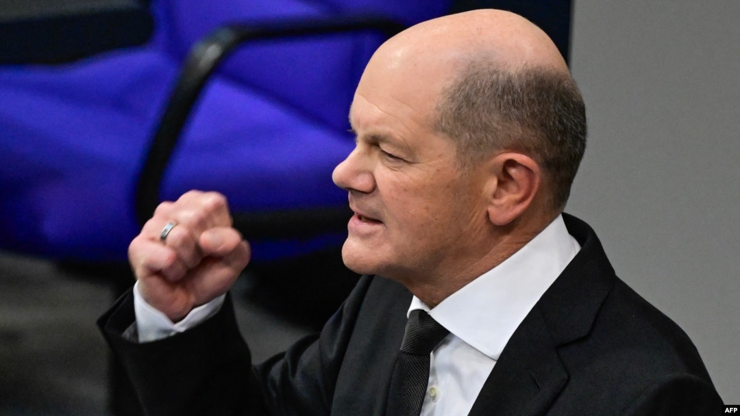 德国总理奥拉夫·朔尔茨（Olaf Scholz）在德国议会上讲话。（资料照，2024年1月31日）