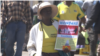 A vendor in Harare sells medicine which she says treats toothaches, Oct. 22, 2018. (C.Mavhunga/VOA)