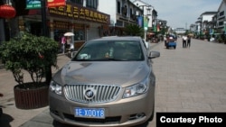 Buick, built by the big U.S. automaker General Motors, is one of the most popular brands in China, as this photo from Suzhou in Eastern China attests. (btaroli, Flickr Creative Commons)