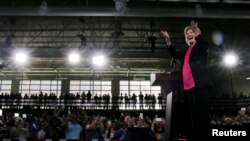 HIllary Clinton y Donald Trump calientan motores antes de enfrentarse en un foro sobre seguridad nacional este miércoles. 