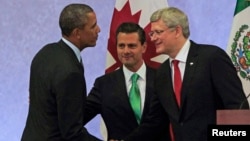 Tổng thống Hoa Kỳ Barack Obama, Tổng thống Mexico Enrique Pena Nieto, và Thủ tướng Canada Stephen Harper tại Hội nghị thượng đỉnh các nhà lãnh đạo Bắc Mỹ ở Tolucan, gần Mexico City, ngày 19/2/2014.