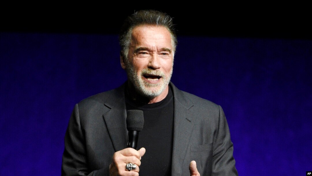 Aktor Arnold Schwarzenegger hadir dalam acara diskusi film yang ia bintangi "Terminator: Dark Fate" di CinemaCon 2019 yang digelar di Las Vegas, pada 4 April 2019. (Foto: Invision/AP/Chris Pizello) 