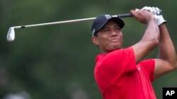 Dan wasan kwallon rami Tiger Woods 