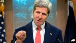 El secretario de Estado, John Kerry, sostiene que limitar el acceso al internet es una forma de violación al derechos de expresión.