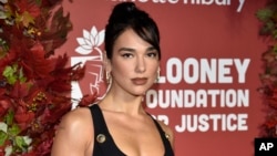 Musisi Inggris keturunan Albania, Dua Lipa (foto: dok). 