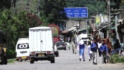 Residents of Kashmir Border Town Urge Modi to End Lockdown