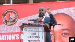 Zimbabwe's main opposition leader, Nelson Chamisa addresses party supporters at a gathering in Harare, Jan. 21, 2020. 