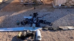 Foto ilustrasi yang menunjukkan serpihan drone di dekat pangkalan udara Ain al-Asad di anbar, Irak, pada 4 Januari 2022. (Foto: International Coalition via AP)