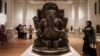 Patung Ganesha dipamerkan dalam upacara pembukaan kembali Museum Nasional di Jakarta. (Foto: Yasuyoshi CHIBA/AFP)