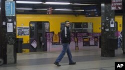 Durante diez días, seis líneas del Subte estuvieron paralizadas. La concesionaria dejó de facturar más de 4 millones de dólares.